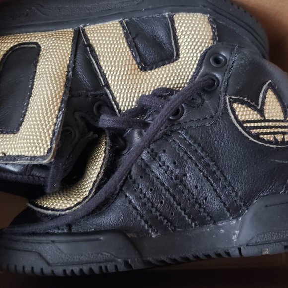 Jeremy Scott Adidas - Picture 4 of 5